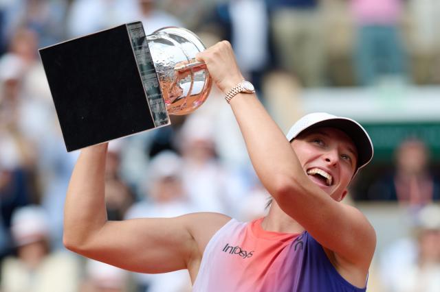 体育赛事社区-斯瓦泰克化身悬念终结者 她的红土王朝才刚开始