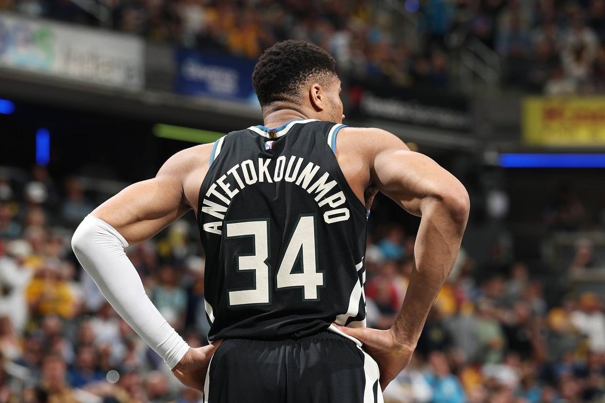 万搏体育官网投注-浓眉交易掀连锁反应！勇士2030年选秀权卷入，普尔旧交易添新剧情